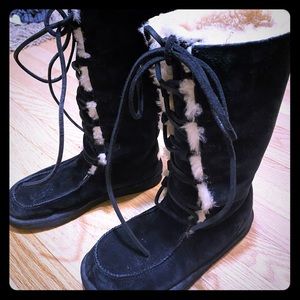 Whitley UGG Genuine Leather Sheepskin 7 boots